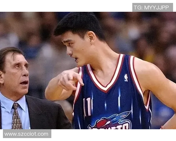 姚明在NBA赛场上的发带风格与影响力分析