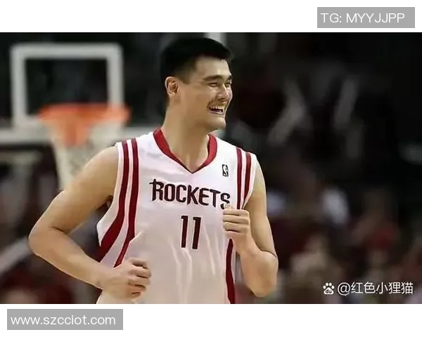 姚明身高揭秘：他在日常生活中的真实高度与篮球场上的差异分析