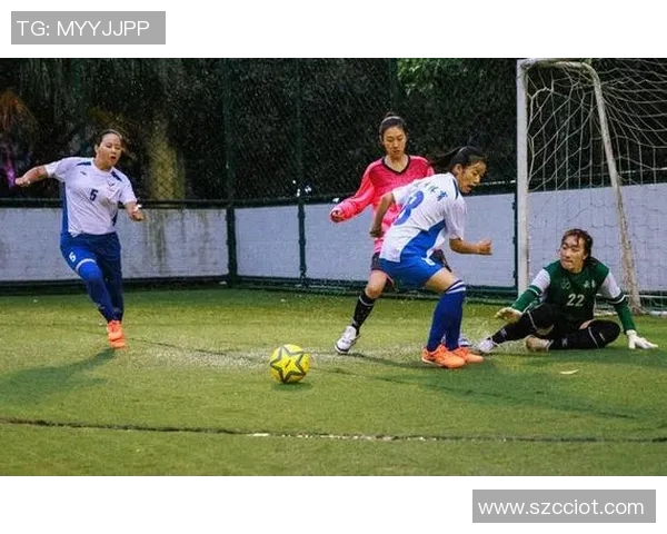 璀璨星光下的足球盛典美女们的优雅与风采尽显无遗