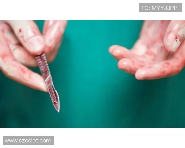 足球明星携锋利刀具展现独特风采高清图片合集