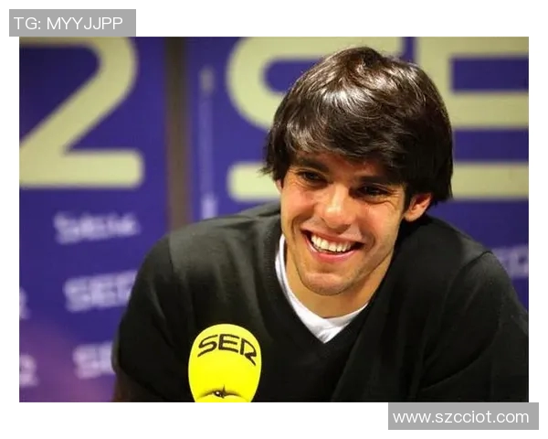 素描艺术展现足球传奇卡卡的辉煌瞬间与不朽魅力