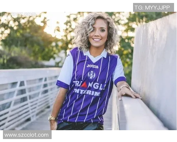 时尚与运动结合穿搭足球明星推荐适合女生的潮流造型指南